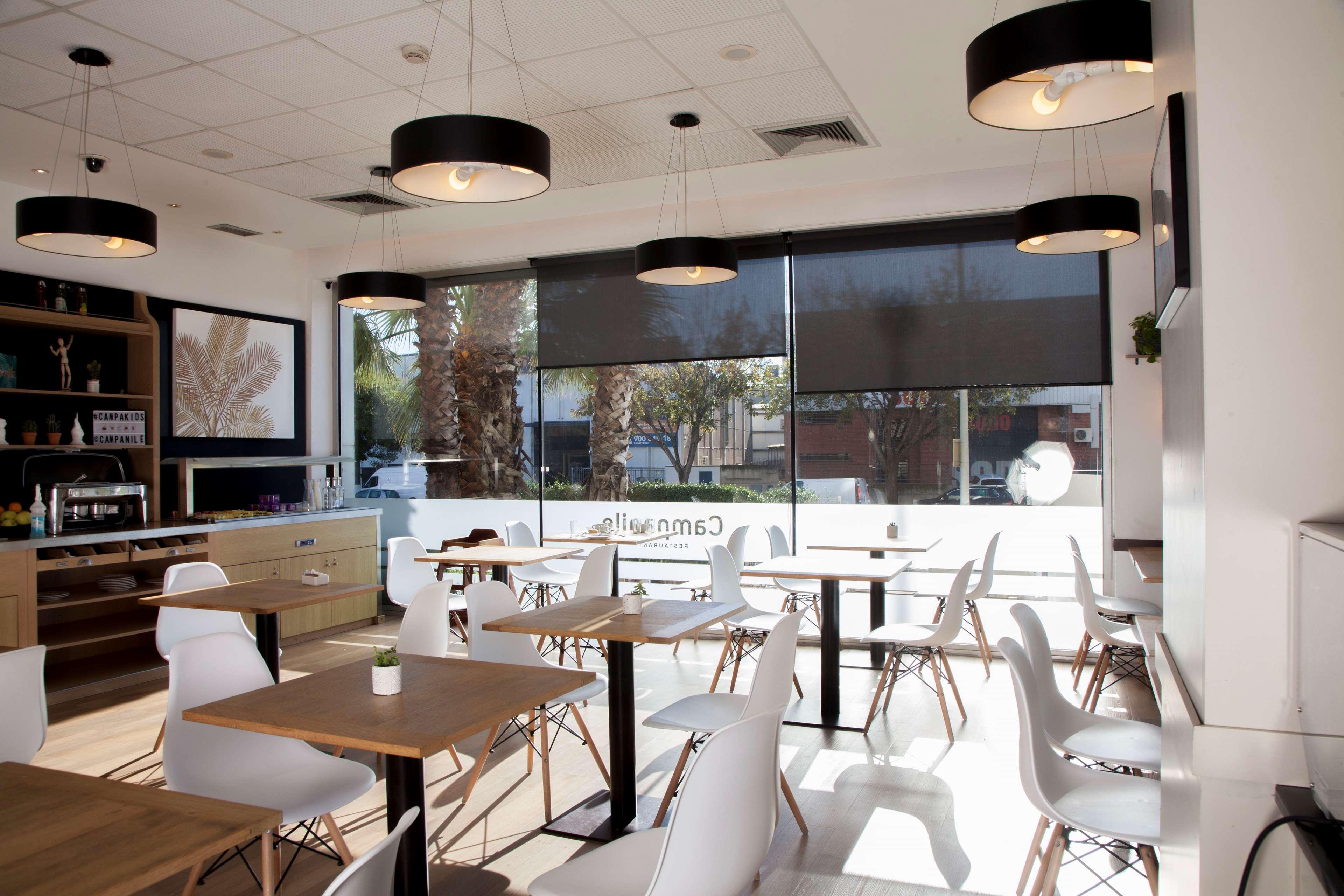 Travelodge Bcn Cornella Fira Корнелья де Лиобрегат Экстерьер фото
